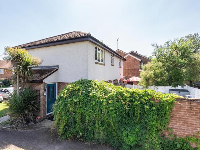 House for sale in Pachesham Park, Surrey