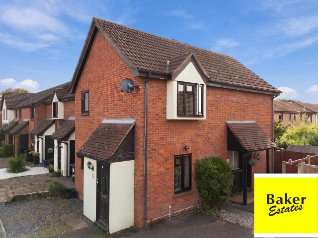 House for sale in London Borough of Redbridge, Greater London