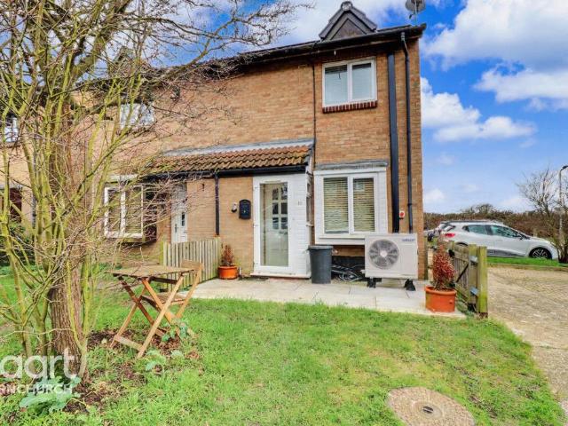 House for sale in London Borough of Havering, Greater London