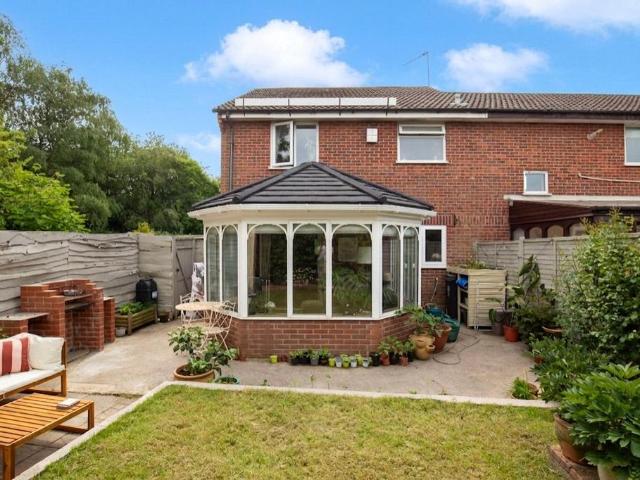 House for sale in Feckenham, City Of Bristol