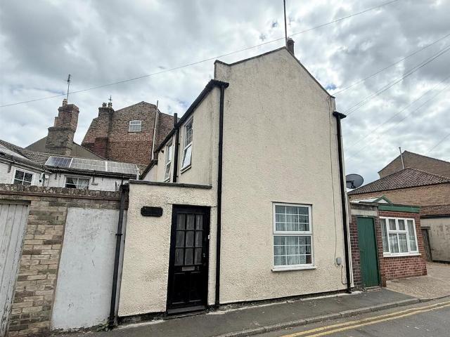 House for sale in Southtown, Stokesby