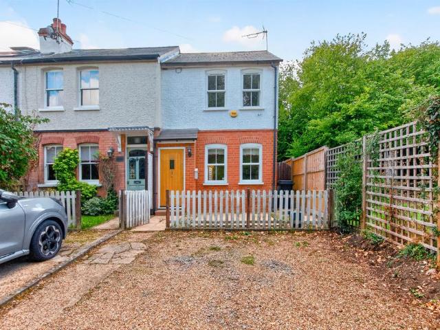 House for sale in Five Acres, Hertfordshire
