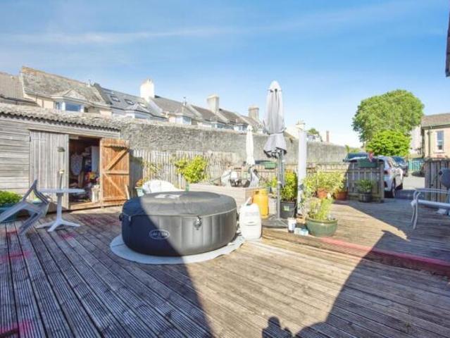 Cottage for sale in Mount Wise