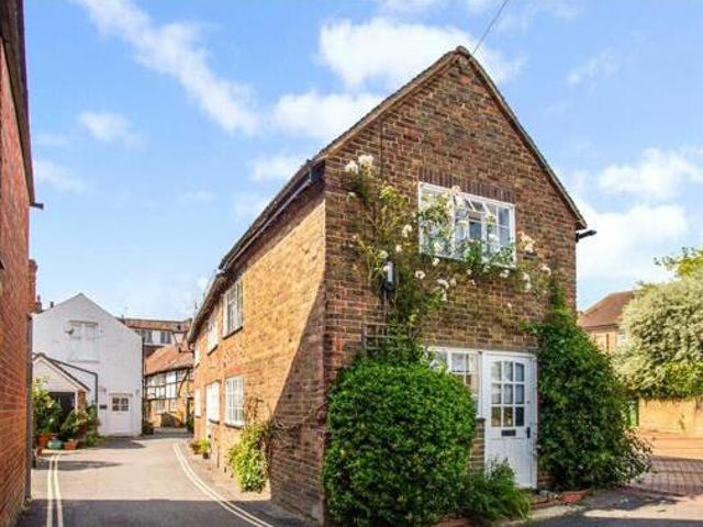 House for sale in New Town, Horsham
