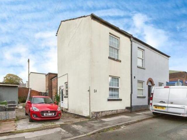 House for sale in Hurdsfield, Macclesfield