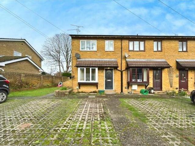 House for sale in Moulsham Green, Hart