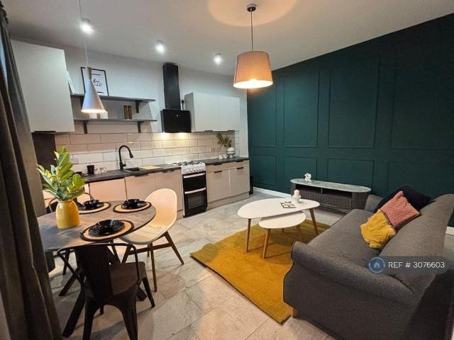 House for rent in Dewsbury, Kirklees