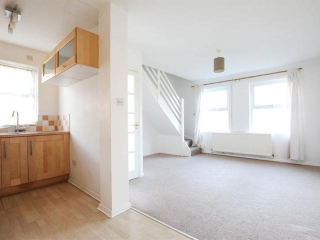House for rent in New Mill, Pouchen End