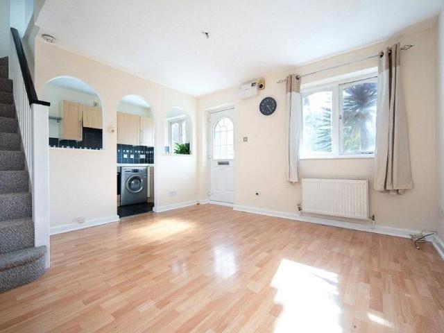 House for rent in London Borough of Sutton, Greater London