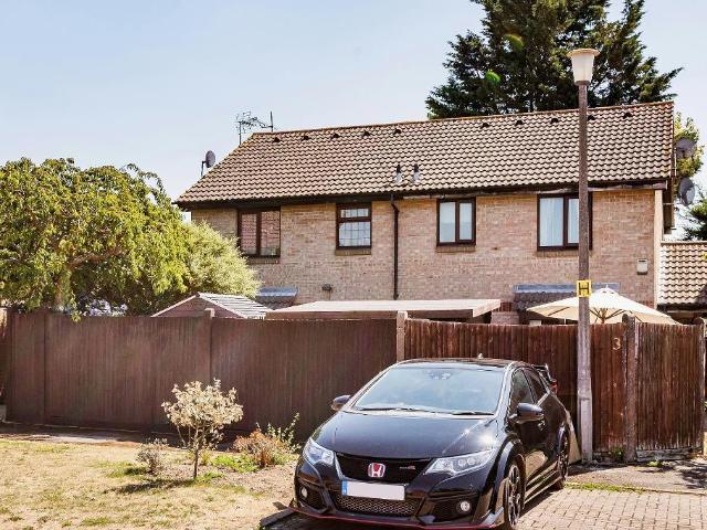 House for rent in Wexham and Ivers Community Board, George Green