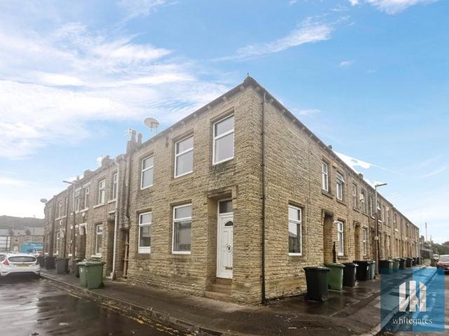 House for rent in Huddersfield, West Yorkshire