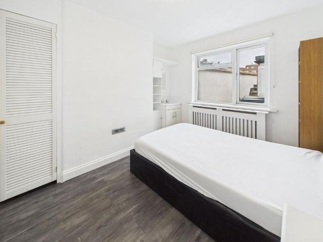 Room for rent in Watergate, Devon