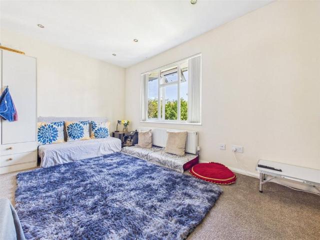 House for rent in Hayes, Greater London