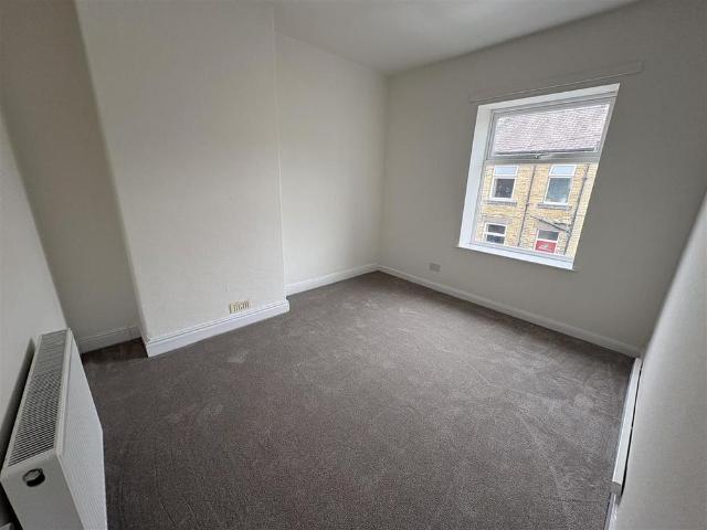 House for rent in Firthcliffe, Liversedge