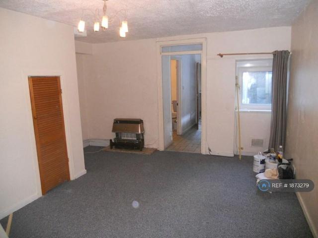 House for rent in Nangreaves, Wales