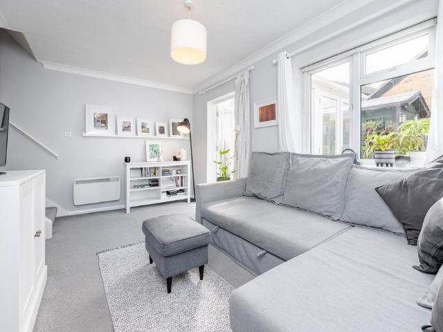 House for rent in Goldsworth Park, Woking