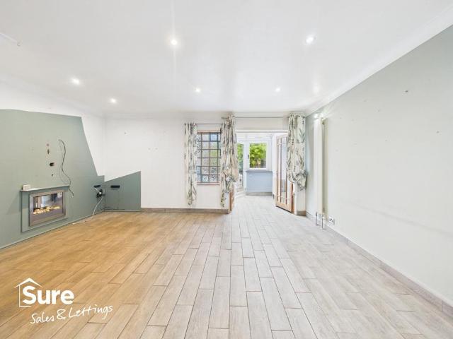 House for rent in Highfield, Pouchen End