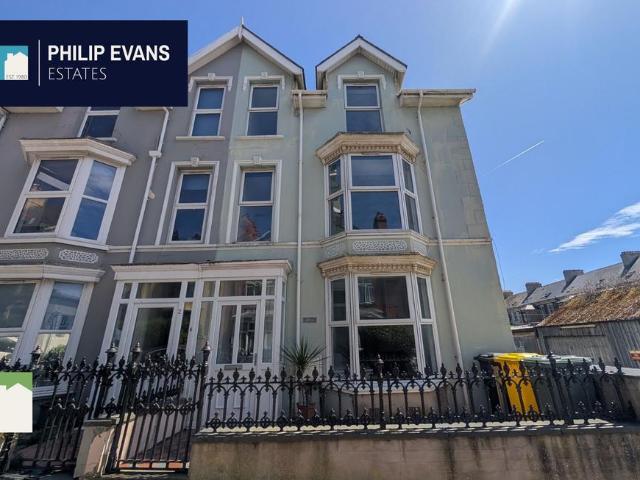 House for rent in Waun Fawr, Wales