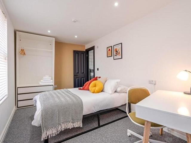 Apartment for rent in Bede Island, Old Wharf