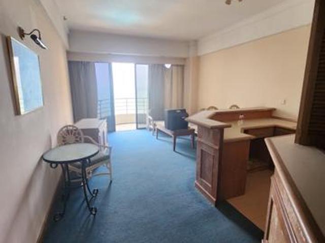 Condominium for sale in Malaka