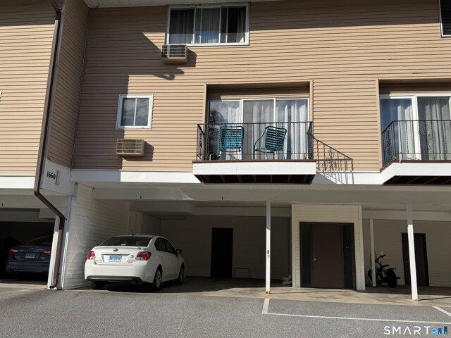 Condo for sale in Farmington, Connecticut
