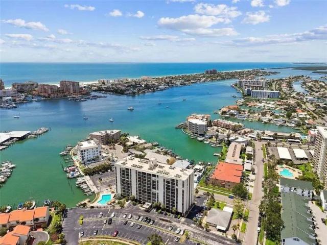 Apartment for sale in Clearwater, Florida