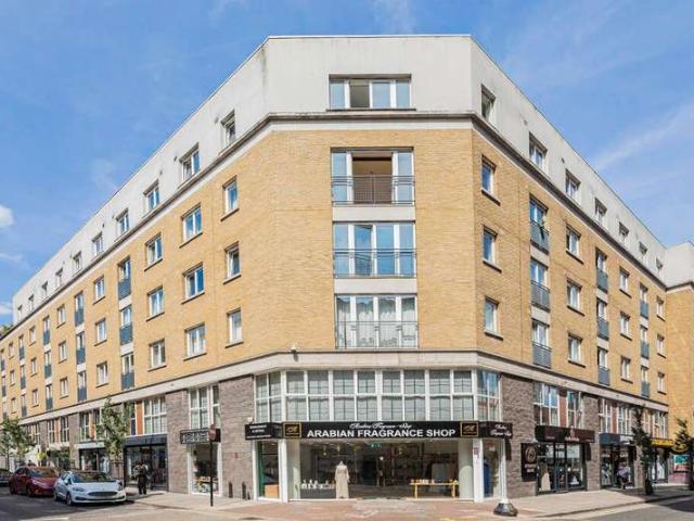 Flat for sale in St. George in the East, Whitechapel