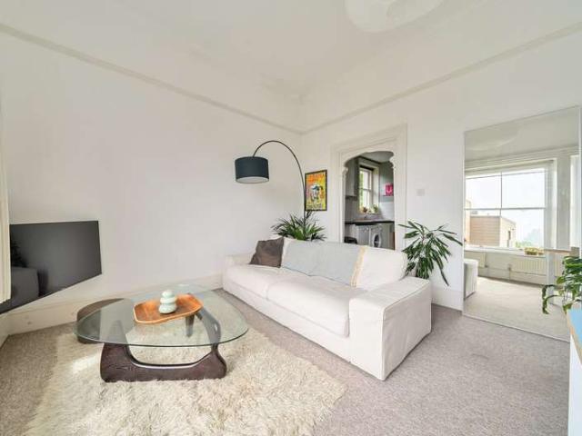 Flat for sale in West Cliff, Bournemouth