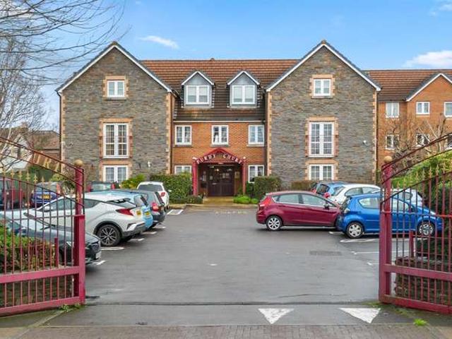 Flat for sale in Feckenham, City Of Bristol