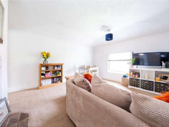 Flat for sale in Ringlestone, Maidstone