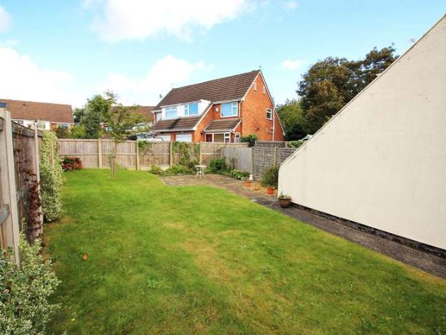 Flat for rent in Formby, Little Altcar