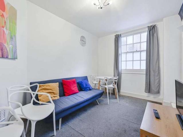 Flat for sale in Bloomsbury, King's Cross