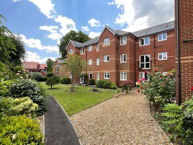 Flat for sale in Ridgeway, Newport