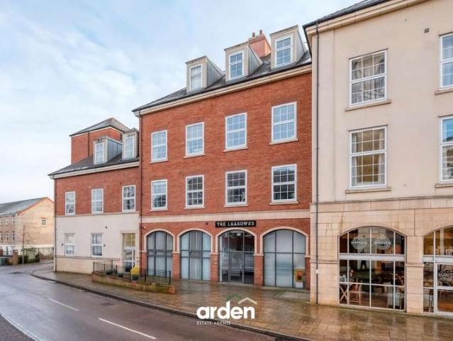 Flat for sale in Shirley, West Midlands