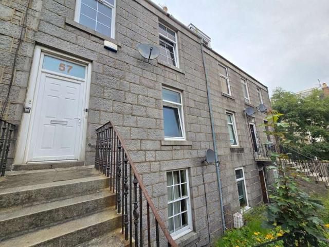 Flat for sale in Ballindoch, Scotland
