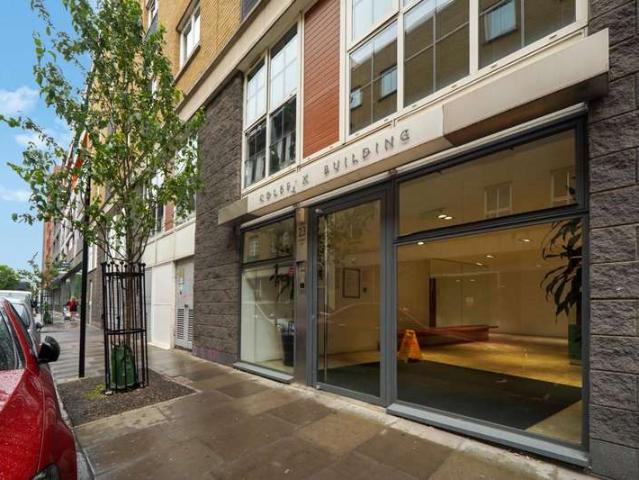 Flat for sale in St. George in the East, Whitechapel