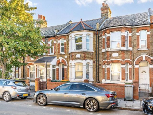 Apartment for rent in Upton, Greater London