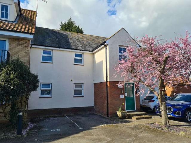 Flat for sale in Maldon, Essex