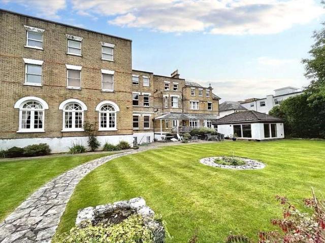 Flat for sale in West Cliff, Bournemouth