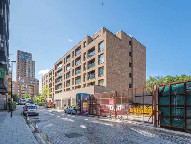 Flat for sale in Deptford, Greenland Place