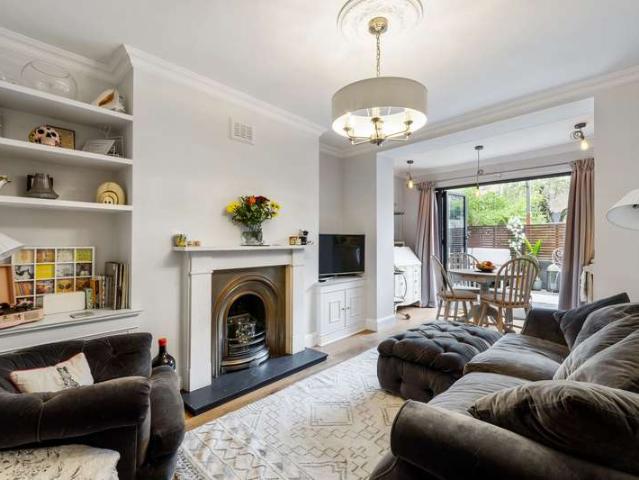 Flat for rent in Finsbury Park, Greater London
