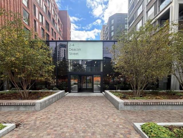 Flat for sale in Elephant and Castle, Greater London