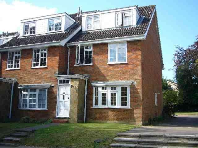 Flat for sale in North Watford