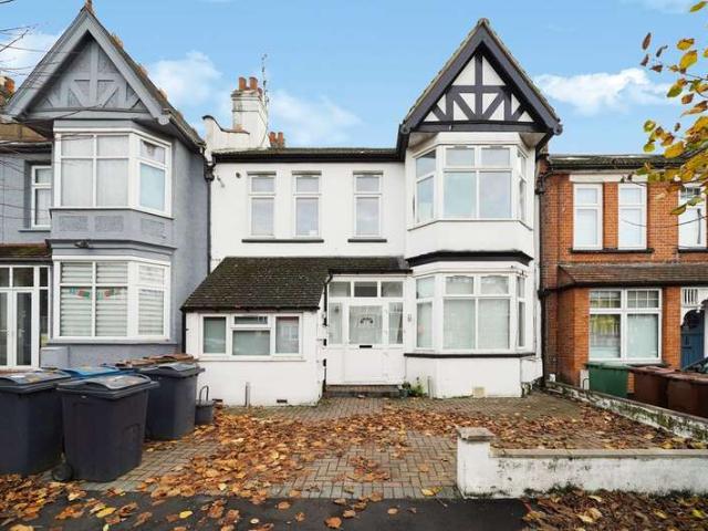 Flat for sale in Greater London