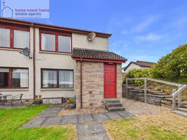 Flat for sale in Lentran, Scotland