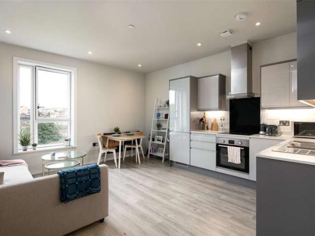Flat for sale in Feckenham, City Of Bristol