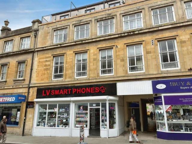 Flat for sale in Yeovil, Somerset