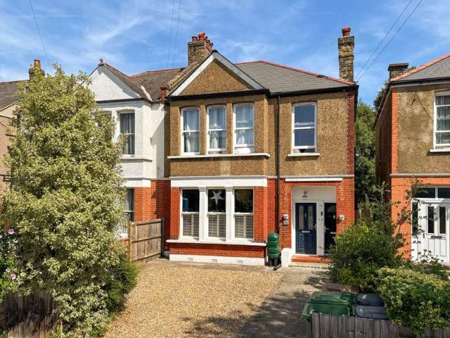 Flat for sale in London Borough of Lewisham, Greater London