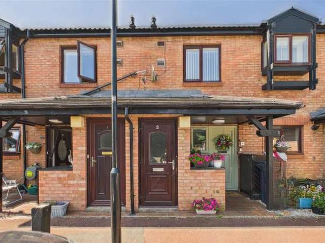 Flat for sale in Northfield Green, Tyne And Wear