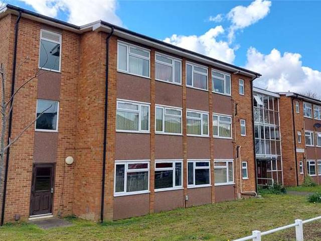 Flat for sale in Reading West, Reading